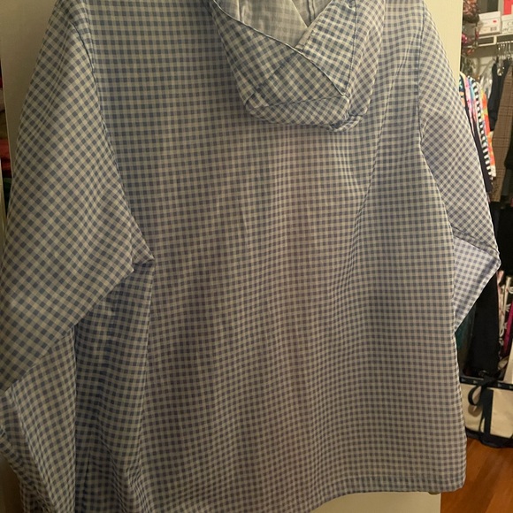 Like new L.L. Bean blue and white gingham print spring rain jacket size small. - Picture 2 of 4